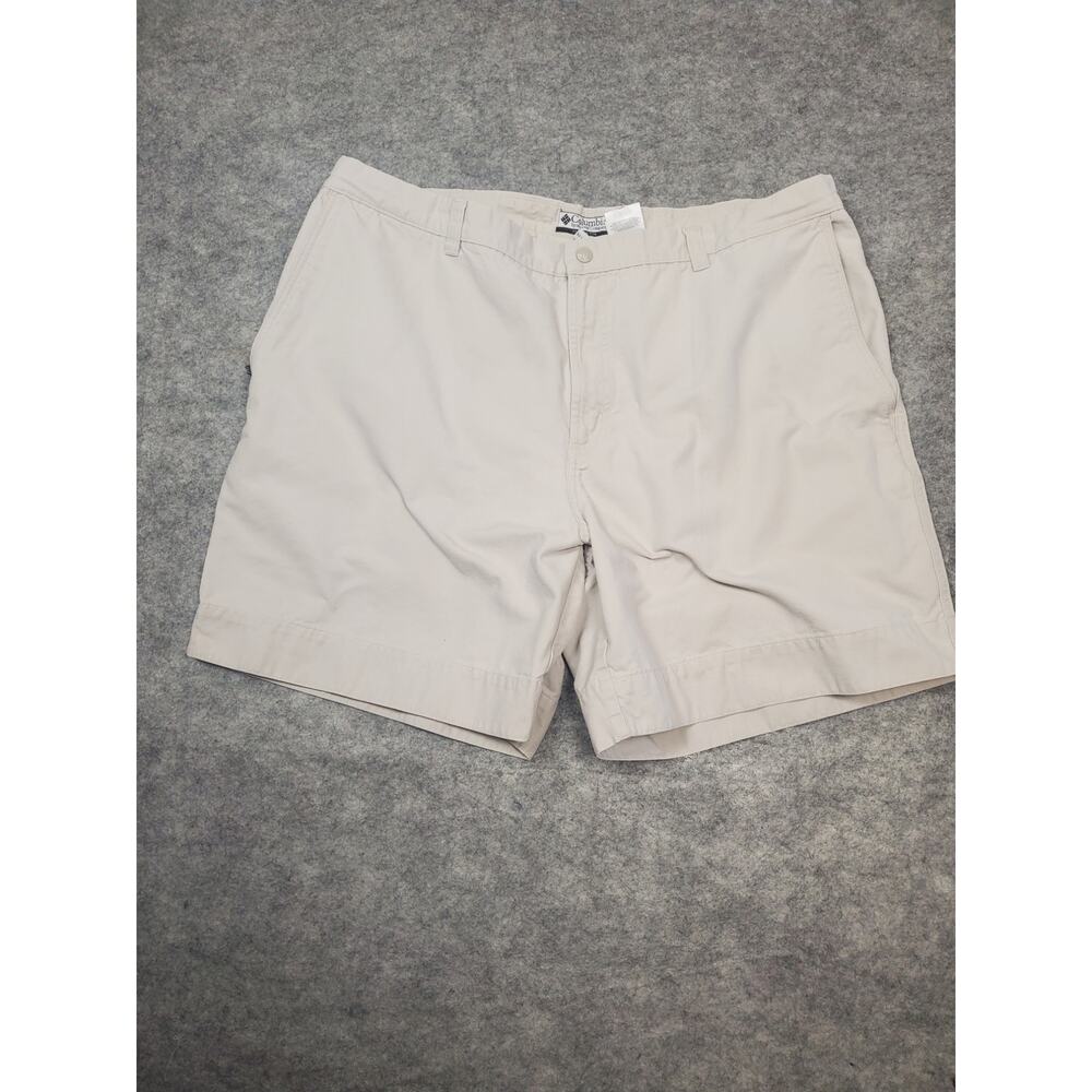 Columbia Men's 42 Light Khaki Cargo Utility Shorts